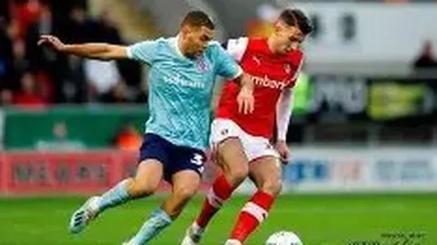 多特蒙德与波鸿战成平局，阿德耶米破门，争议判罚引关注